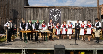 Nem az idegeinken citeráznak, hanem a jó kedélyünkért